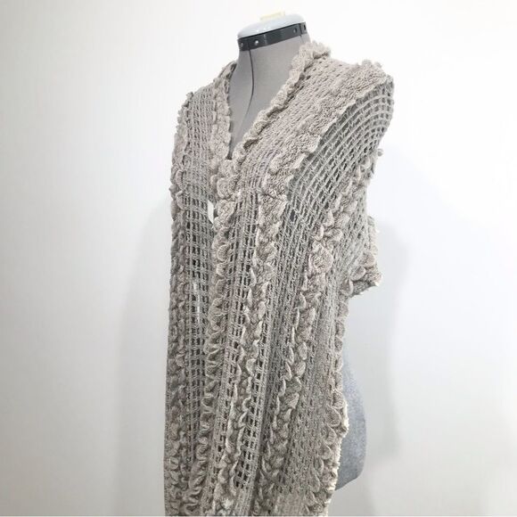 Vanity Gray Open Knit Infinity Scarf with cream lace trim- New With Tags - Picture 7 of 15